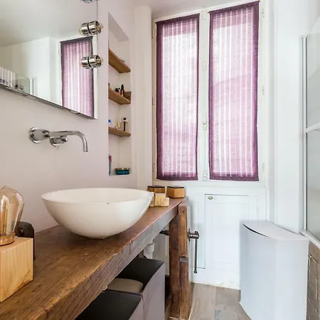 Lejlighed Veeve - Spacious By Canal Saint Martin